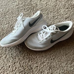 Women’s running sneakers NIKE